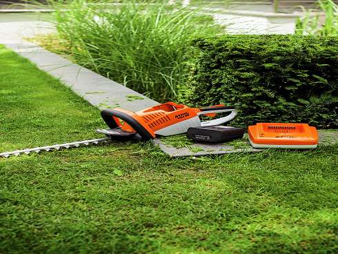 klein-48794-2s bild4 Foto djd Stihl